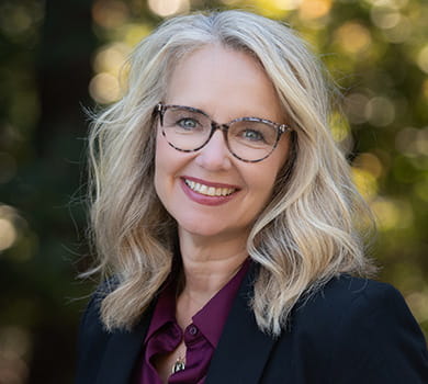 bio-headshot-kelley-manning
